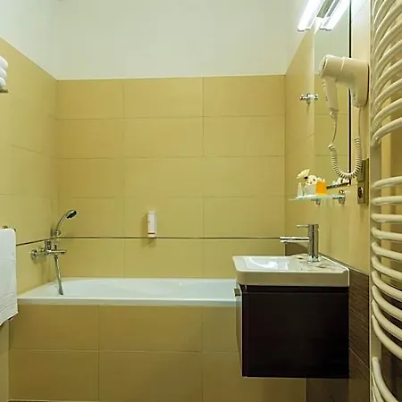 Luznice Hotel 3*