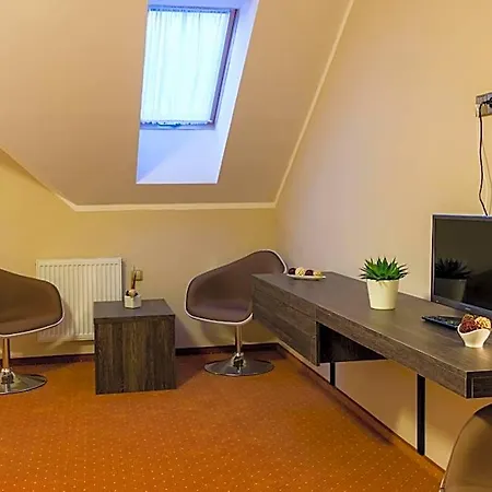 Hotel Luznice 3*
