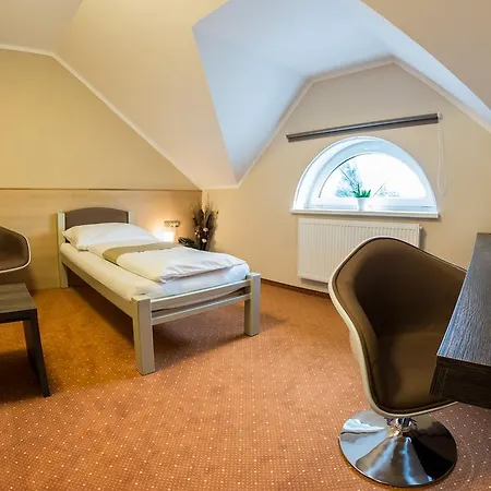 Luznice מלון Planá nad Lužnicí